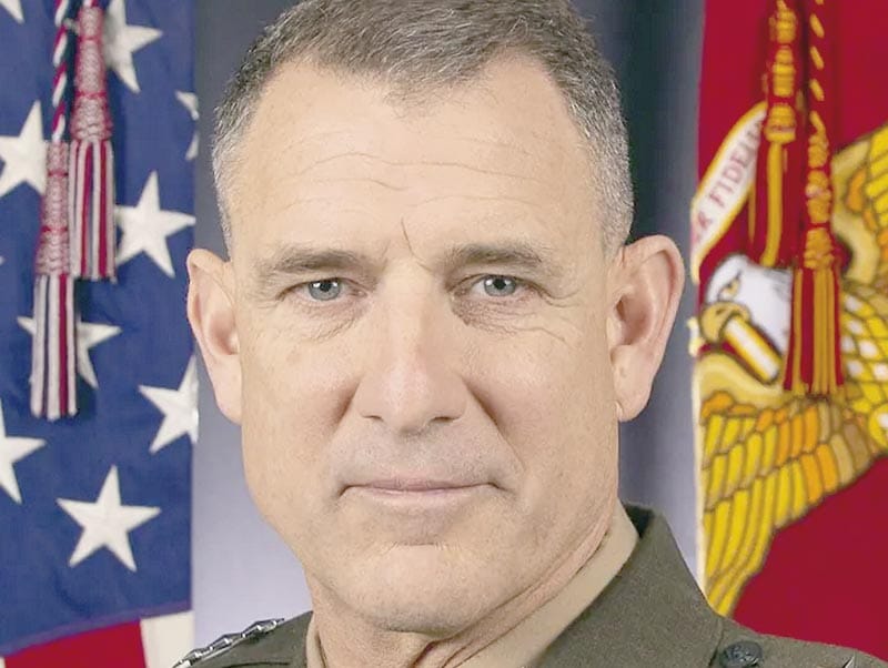 ¡ELIGE TRUMP NUEVO JEFE DE COMANDO SUR PARA AL!