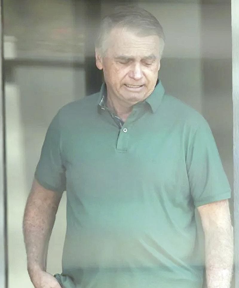 ¡BOLSONARO SE SOMETE A OTRA INTERVENCIÓN MÉDICA PARA TRATAR SU CRISIS DE HIPO!