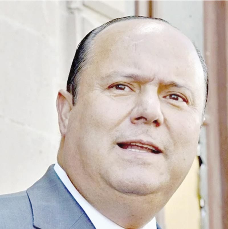 ¡VINCULAN A PROCESO A CÉSAR DUARTE POR LAVADO DE 73.9 MDP!