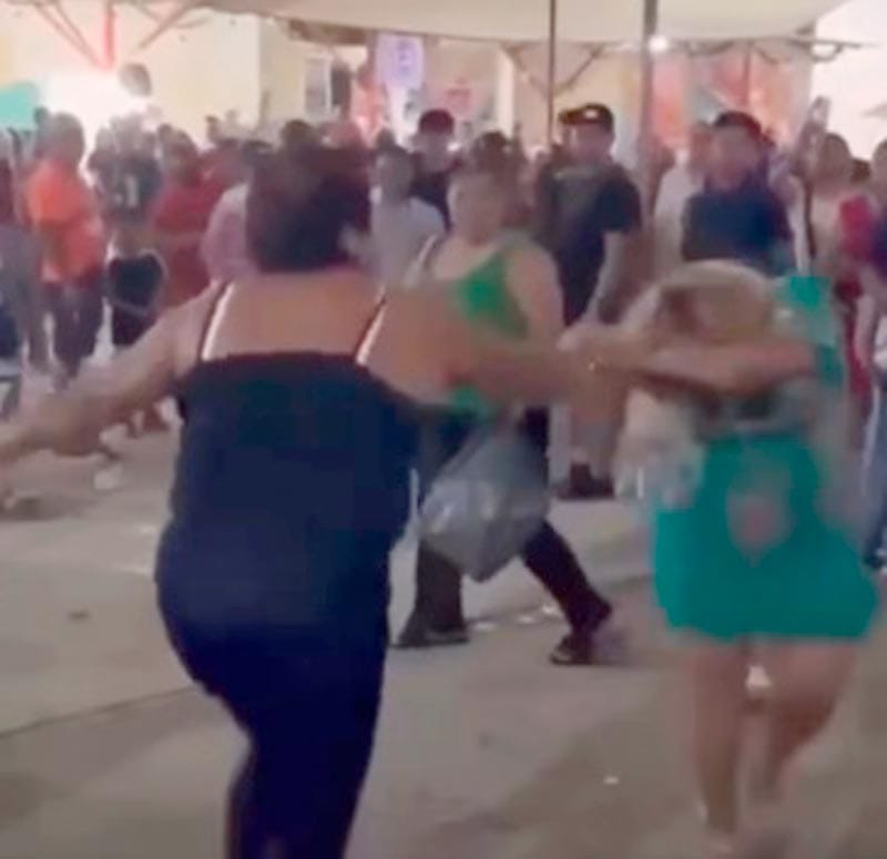 ¡BATALLA CAMPAL! - FOLCLÓRICO INFORME EN SAYULA