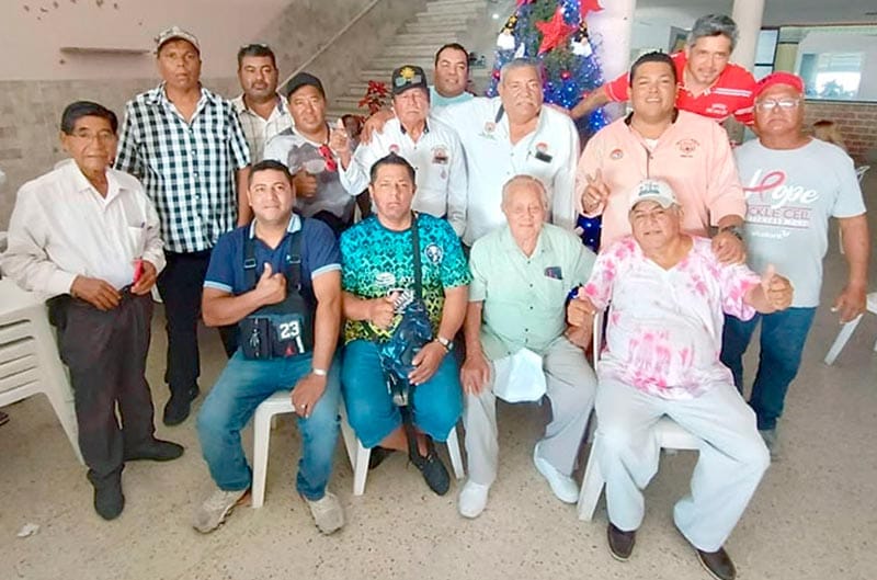 CARLOS GALLEGOS SANTOS Y COMPAÑEROS…