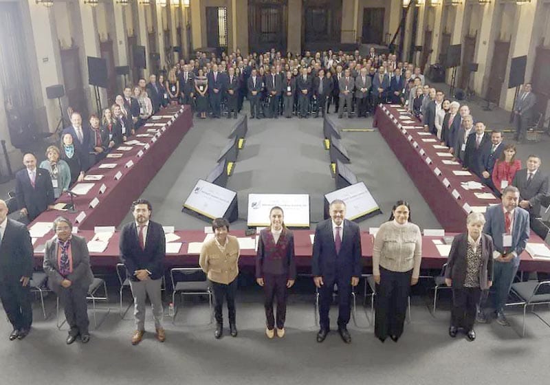 ¡CLAUDIA SHEINBAUM ENCABEZA LA 139 ASAMBLEA GENERAL DEL INFONAVIT EN PALACIO NACIONAL!