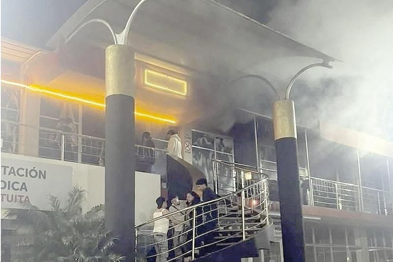 ¡REPORTAN 7 DESAPARECIDOS TRAS QUEMA DE BARES!