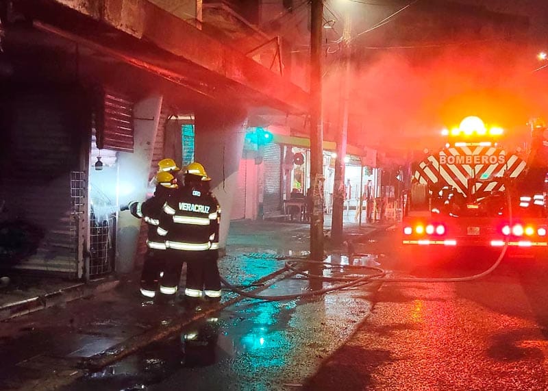 ¡SE INCENDIAN! - EN LA ZONA DE MERCADOS