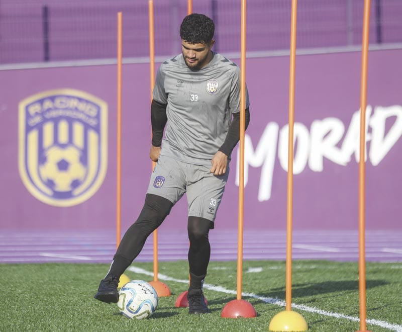 ¡SIGUEN LLEGANDO CARAS NUEVAS AL RACING!