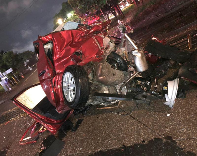 ¡TREN DEJÓ COMO CHATARRA A COCHE JAPONÉS!