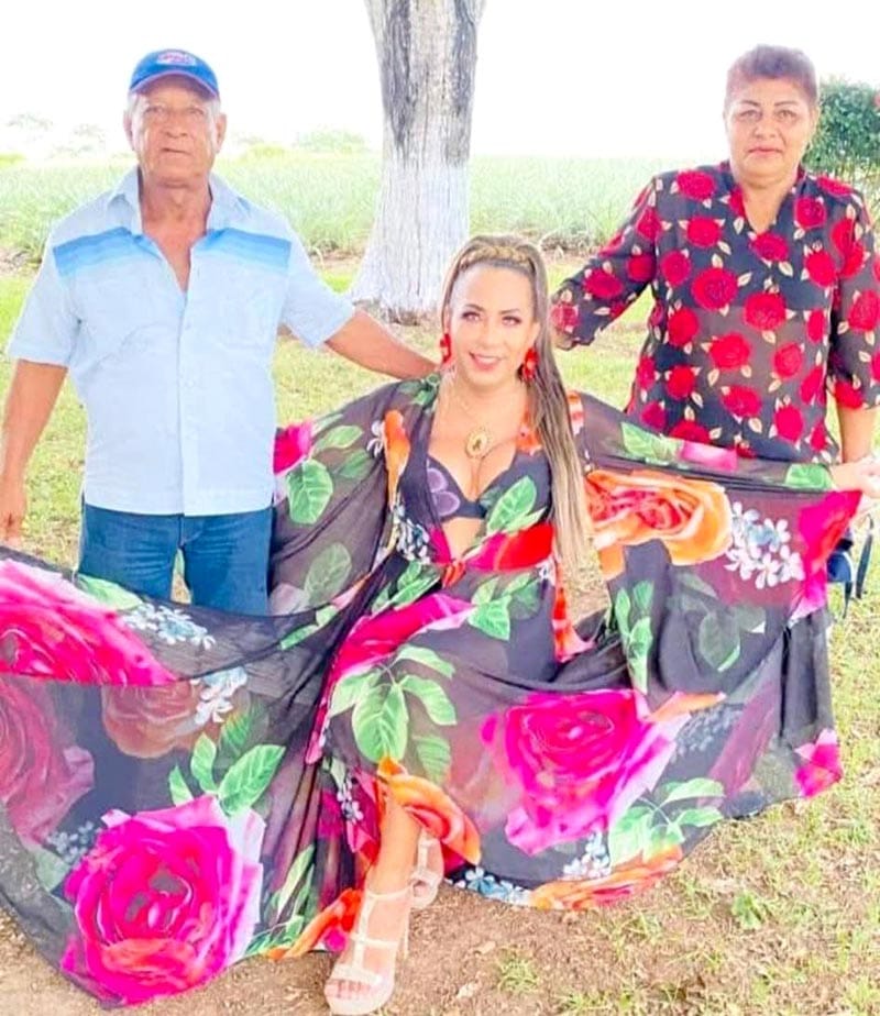 GRAN FESTEJO EN HONOR LUPITA CASTRO
