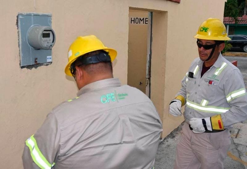 ¡DESENCHUFAN AL PALACIO DE PURGA! - *Por un adeudo heredado de la administración saliente