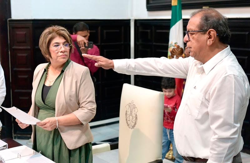 ¡RENUNCIA EDUARDO CORONEL! - *Eloy Carlos Flores ya rindió protesta