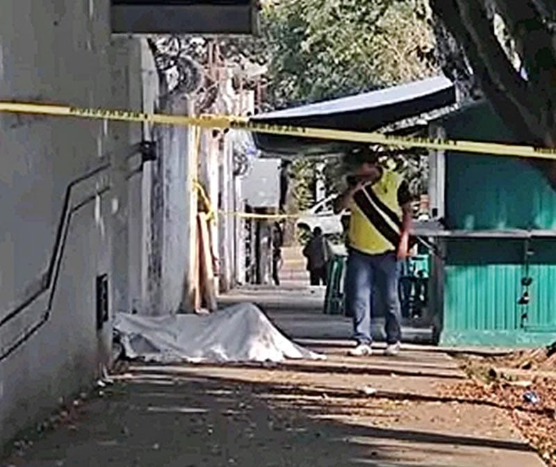 ¡ENCUENTRAN UN MUERTITO CERCA DE LA ESCUELA DE MEDICINA DE LA UV!