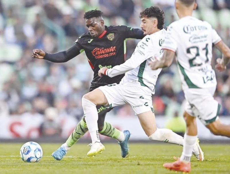 ¡SANTOS DEJA DE PERDER; EMPATA EN CASA ANTE BRAVOS!