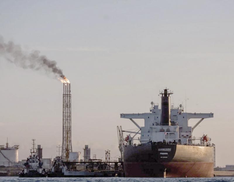 ¡ANUNCIA TRUMP ARANCELES POR ENVÍOS DE CRUDO A CUBA!