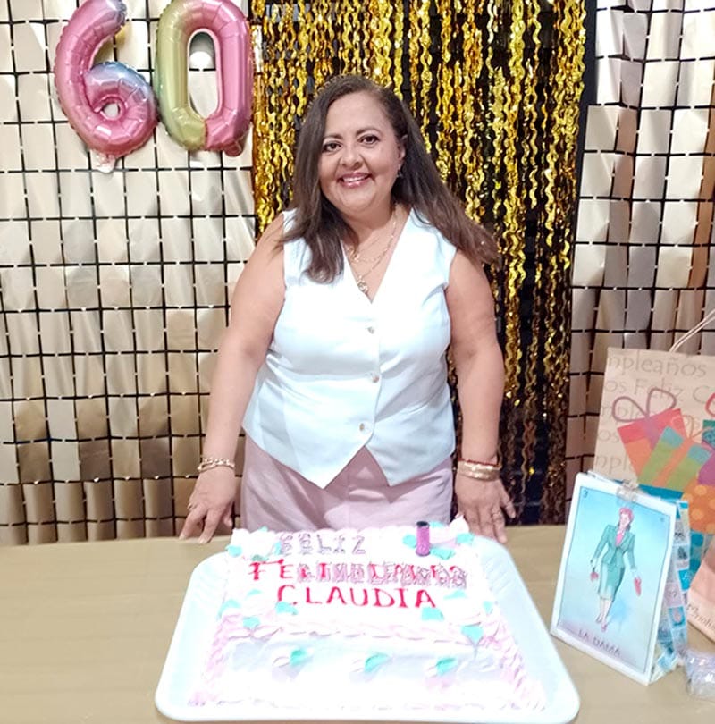 CLAUDIA CELEBRA SUS 60 AÑOS