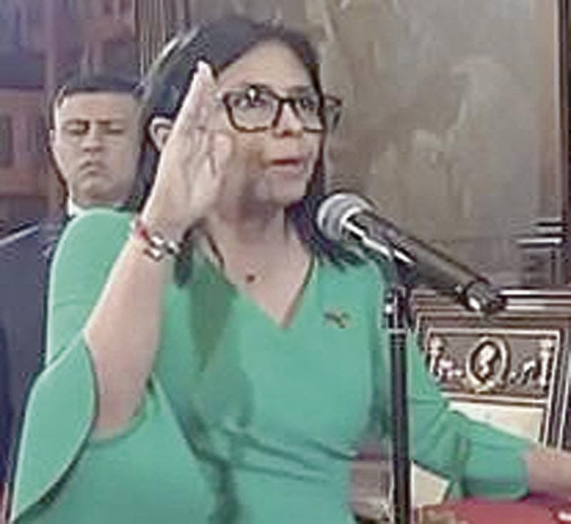 ¡DELCY RODRÍGUEZ JURA COMO PRESIDENTA INTERINA DE VENEZUELA!