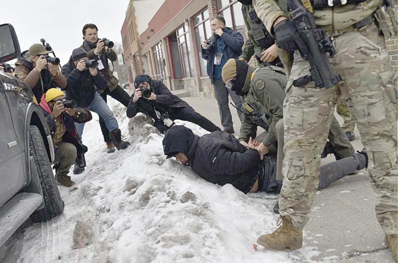 ¡REVOCÓ EU MÁS DE 100 MIL VISAS DESDE EL REGRESO DE TRUMP!