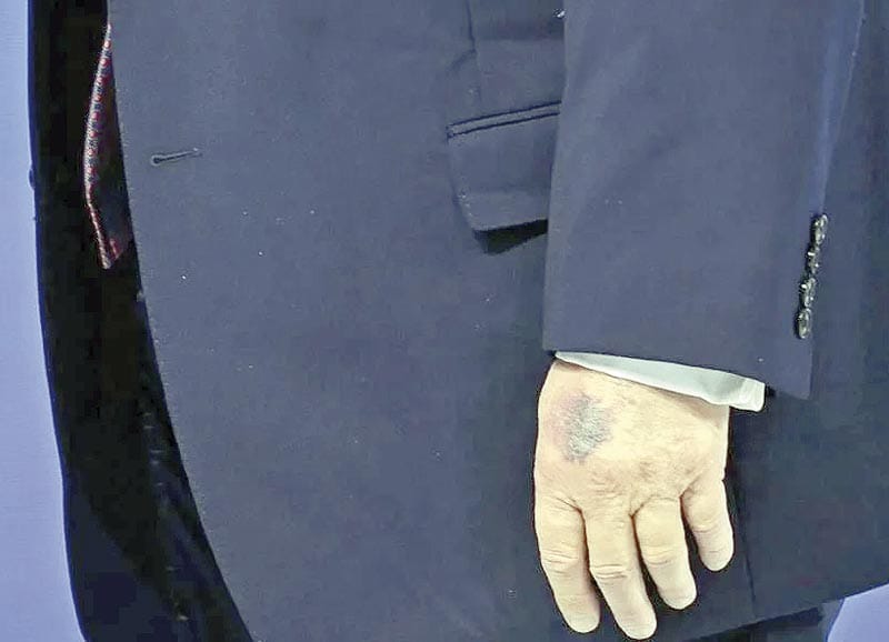 ¡TRUMP DEMANDA A JPMORGAN!