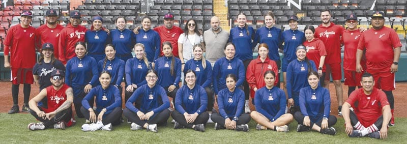 ¡LA FOTO OFICIAL DEL ÁGUILA SOFTBOL!