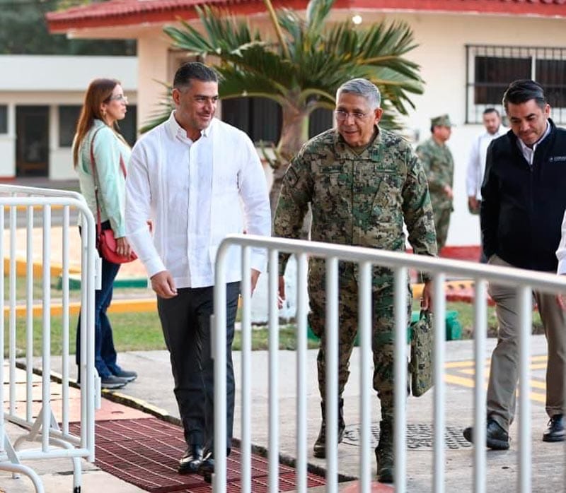 ¡Y VINO OMAR! - CON EL GENERAL Y EL ALMIRANTE