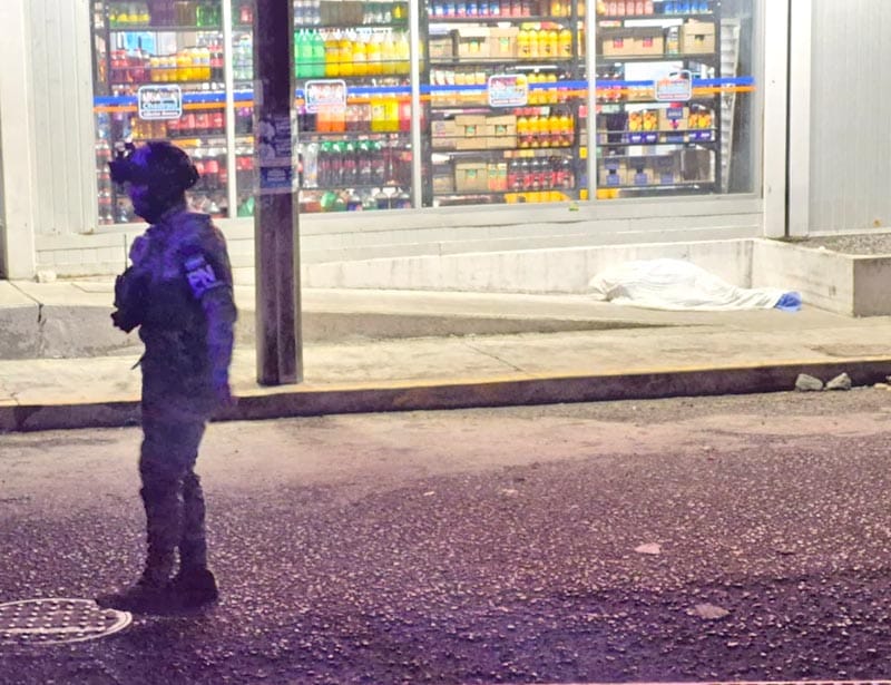 ¡FALLECIÓ “SARITA” MIENTRAS ATENDÍA SU PUESTO DE DULCES!