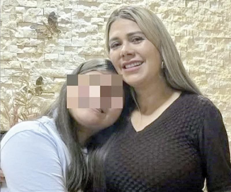 ¡LIBERAN A SECRETARIA PARTICULAR DE MANZO!