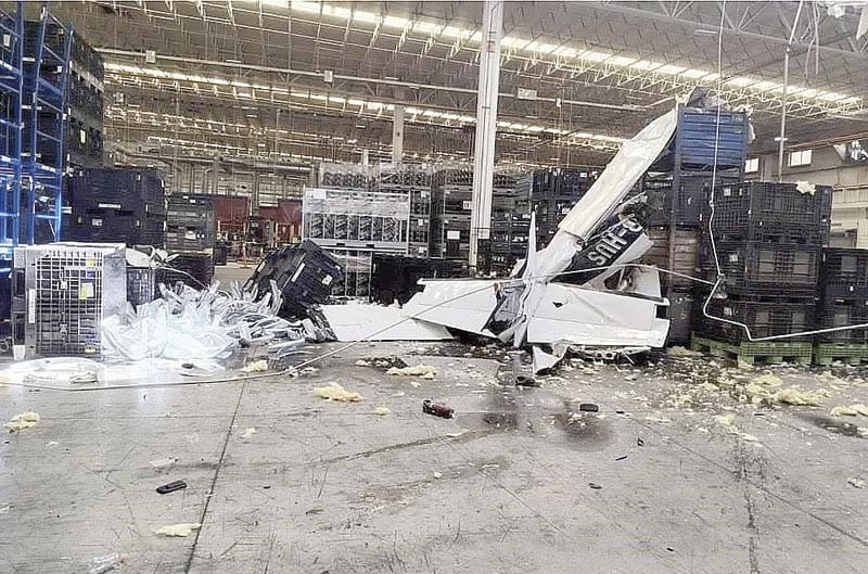 ¡CAE UNA AVIONETA EN EMPRESA CERCA DEL AEROPUERTO DE SALTILLO