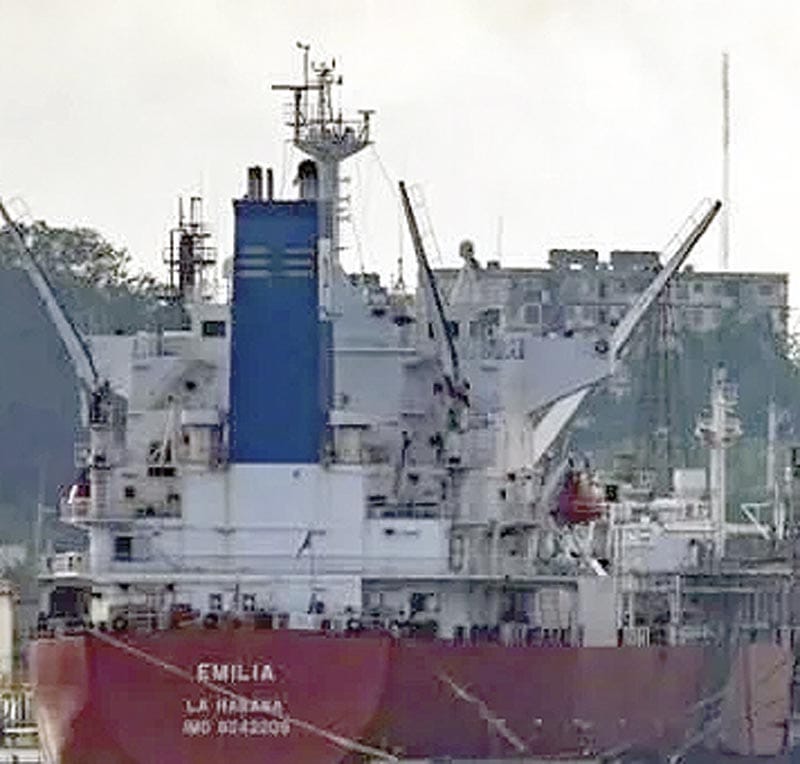 ¡EXIGEN SUSPENDER ENVÍO DE PETRÓLEO A CUBA!