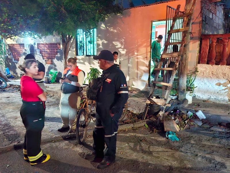 ¡PRENDE FUEGO A VIVIENDA, LO AMARRAN Y TERMINA ANEXADO!