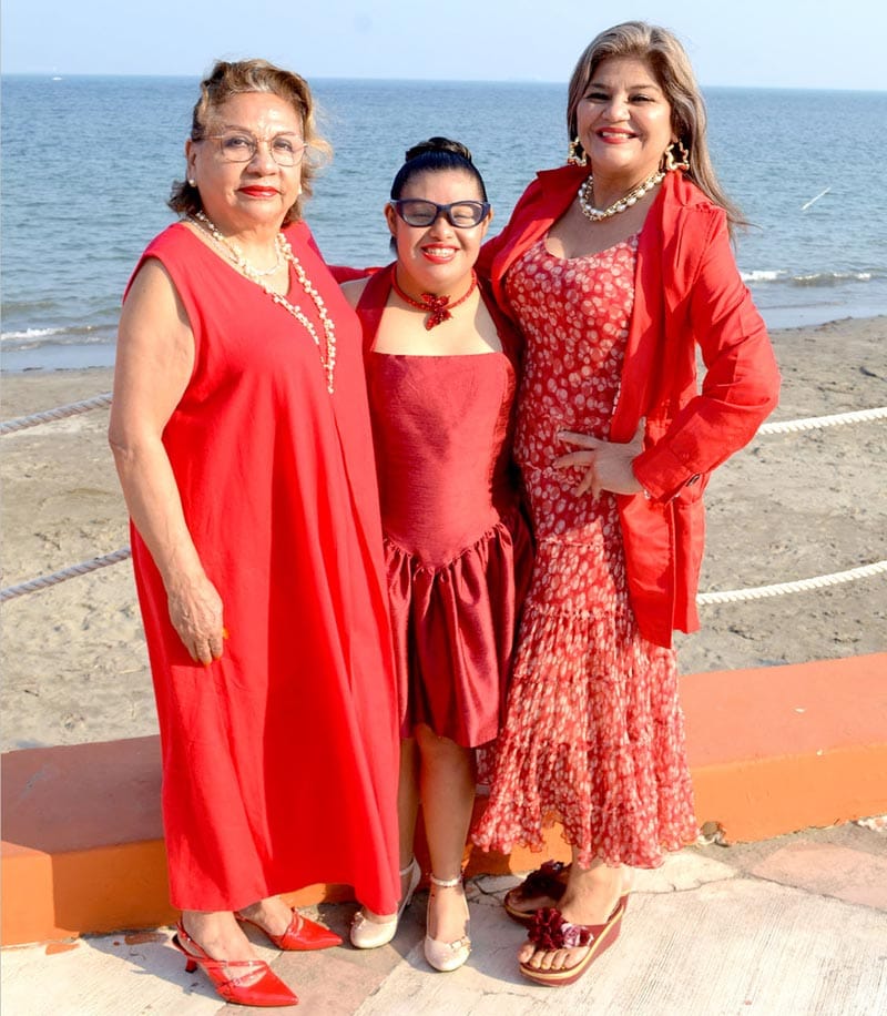 CUMPLEAÑOS 24 DE YASSULI DEL CARMEN