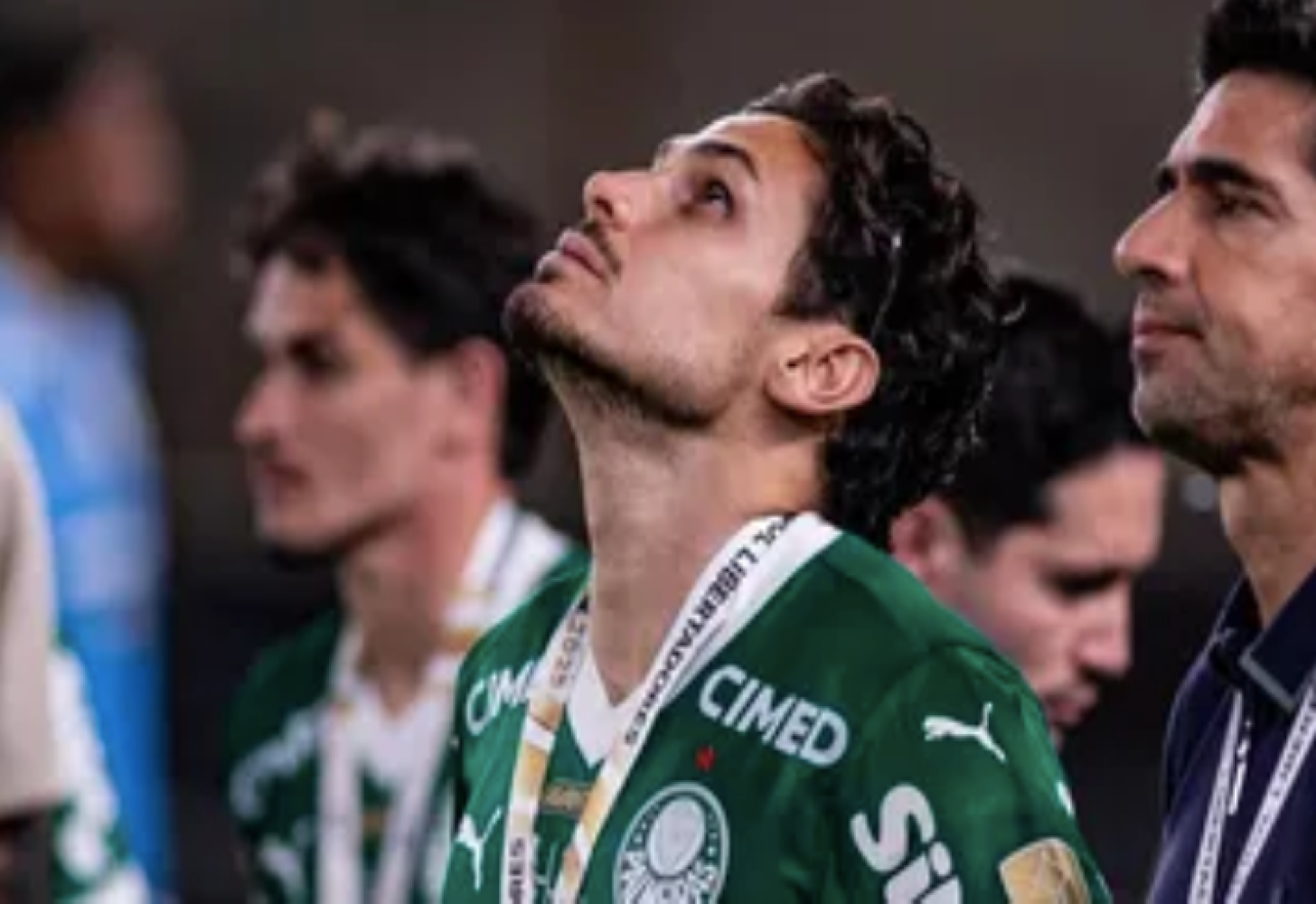 ¡CUENTA DT DEL PALMEIRAS CON RAPHAEL VEIGA!