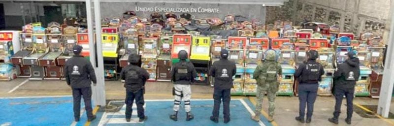 ¡ASEGURAN 180 MÁQUINAS TRAGAMONEDAS EN XALAPA!