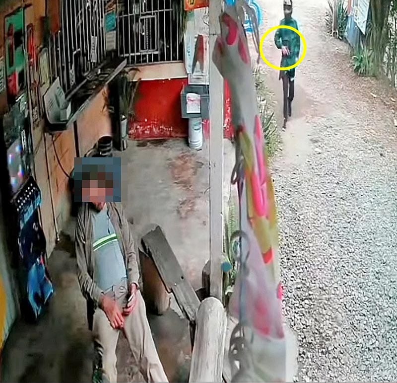 ¡PISTOLERO ASALTA TIENDAS EN TEJERÍA!