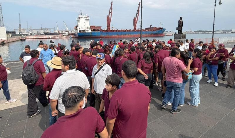 ¡SACAN A LOS AMBULANTES! - *Y se van a protestar al Zócalo