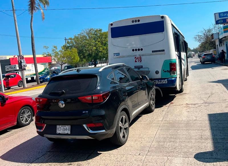 ¡SE DAN UN "LLEGUESITO"!