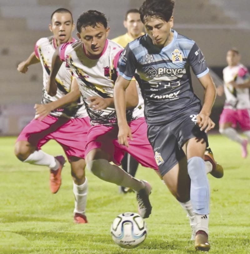 ¡CAÑONEROS CON AMARGO REVÉS EN PLAYA DEL CARMEN!