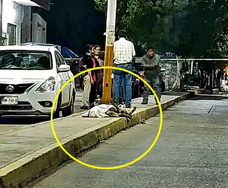 ¡MUERE ABUELITO CUANDO COMÍA PAN!