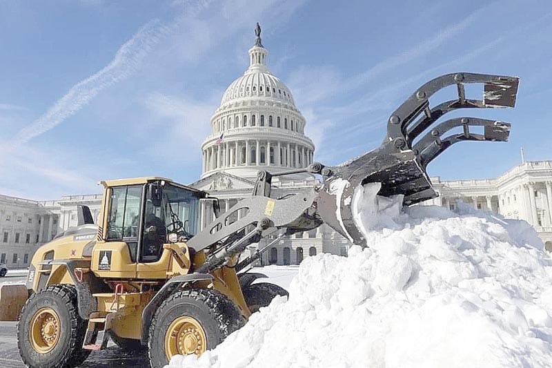 ¡240 MILLONES DE NORTEAMERICANOS EN ALERTA POR TORMENTA INVERNAL! - EN EU