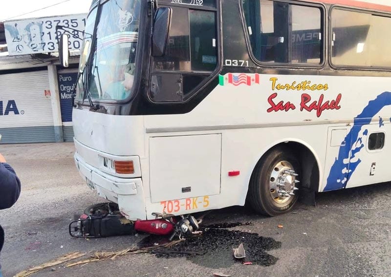 ¡TRES HERIDOS EN CHOQUE EN PASO DEL MACHO!