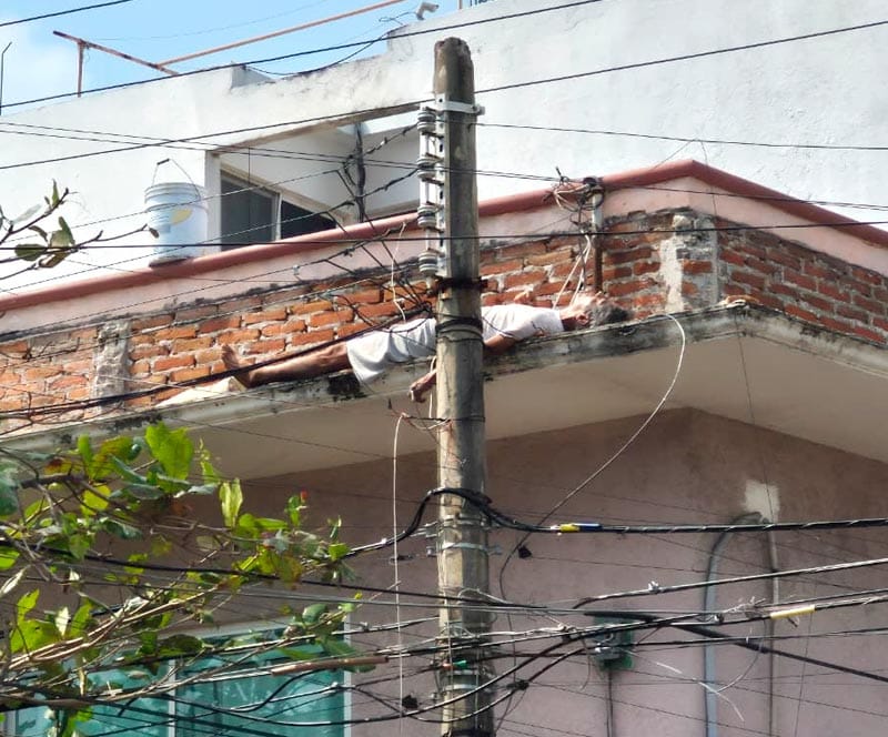 ¡DON PONCHO PIERDE LA VIDA ELECTROCUTADO!