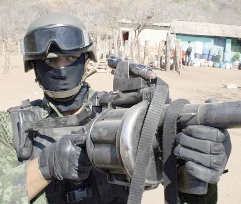 ¡ENFRENTA MÉXICO A NARCOS CON BALAS HECHAS POR EJÉRCITO DE EU!