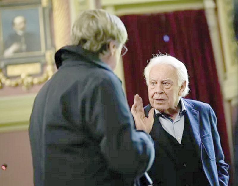 ¡LA MEMORIA DEL PSOE Y PREGUNTAS DE FELIPE GONZÁLEZ SON UNA LATA PARA PEDRO SÁNCHEZ: "¿ESTAMOS TONTOS?"!.