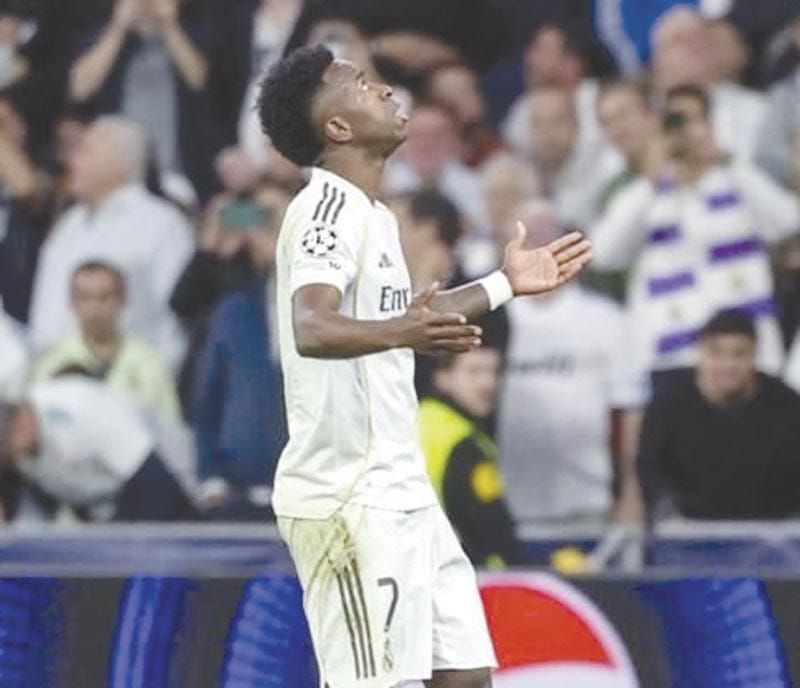 ¡AVANZA REAL MADRID A OCTAVOS DE UCL!; PIDE NO MÁS RACISMO!