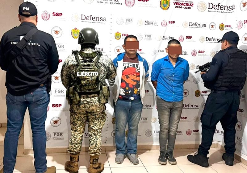 ¡DOS DETENIDOS EN CATEO EN BOCA DEL RÍO!