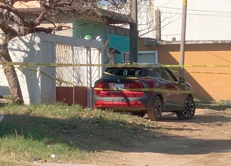 ¡LANZAN BOMBAS MOLOTOV EN VILLA ALLENDE!