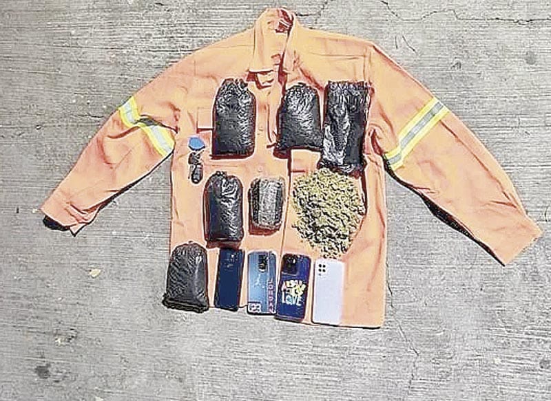 ¡DETIENEN A FALSOS BARRENDEROS QUE ASALTARON VIVIENDA!