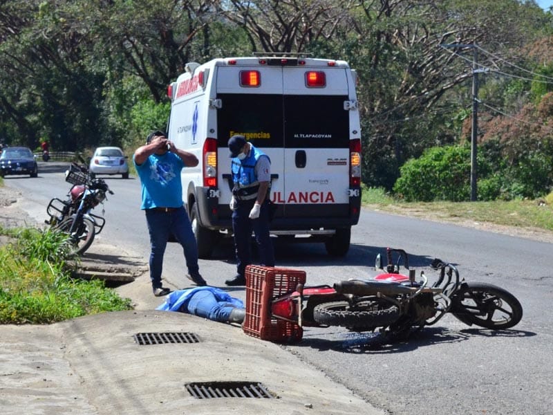 ¡MOTO-REPARTIDOR DE MASA Y POLLO ASESINADO A PLOMAZOS!