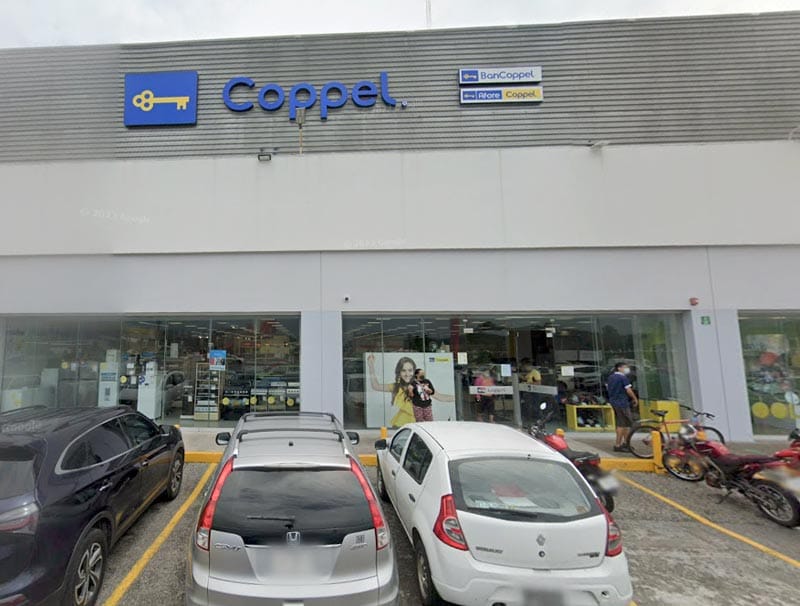 ¡ROBAN MEDIO MILLÓN DE PESOS EN ASALTO A COPPEL!