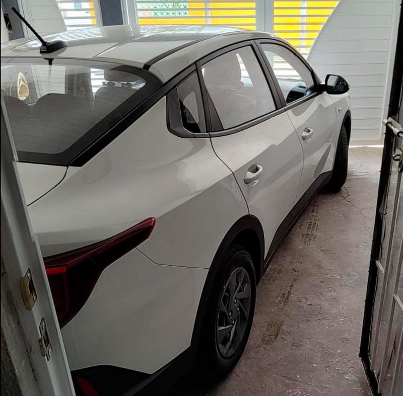 ¡LE ROBAN EL AUTO A FAMILIAR DE REPORTERA DE GRUPO FM RADIO!