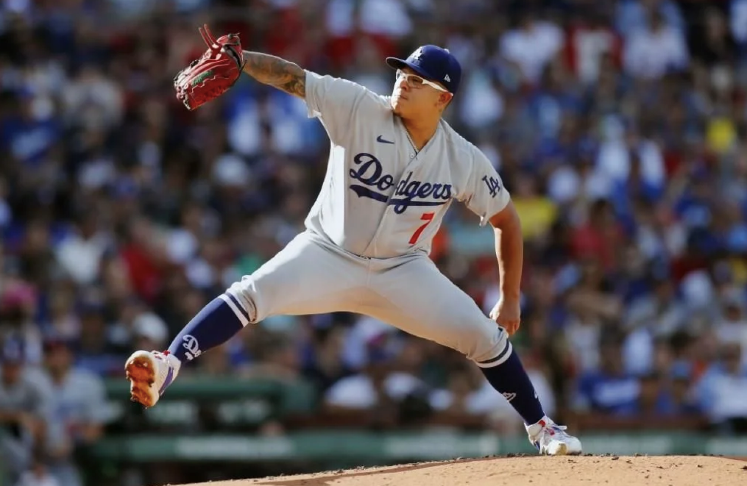 ¡TEMA LEGAL ALEJÓ A JULIO URÍAS DEL CLÁSICO MUNDIAL!