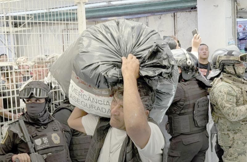 ¡DECOMISAN MERCANCÍA APÓCRIFA DEL MUNDIAL!