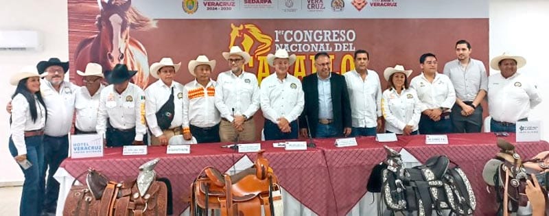 ¡MEGA-CABALGATA EN VERACRUZ!